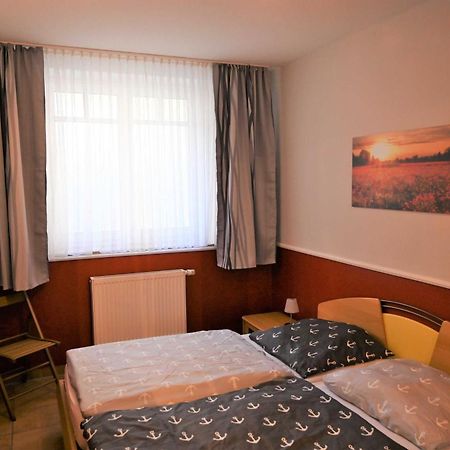 Ferienwohnung Seeblick Варен Екстериор снимка