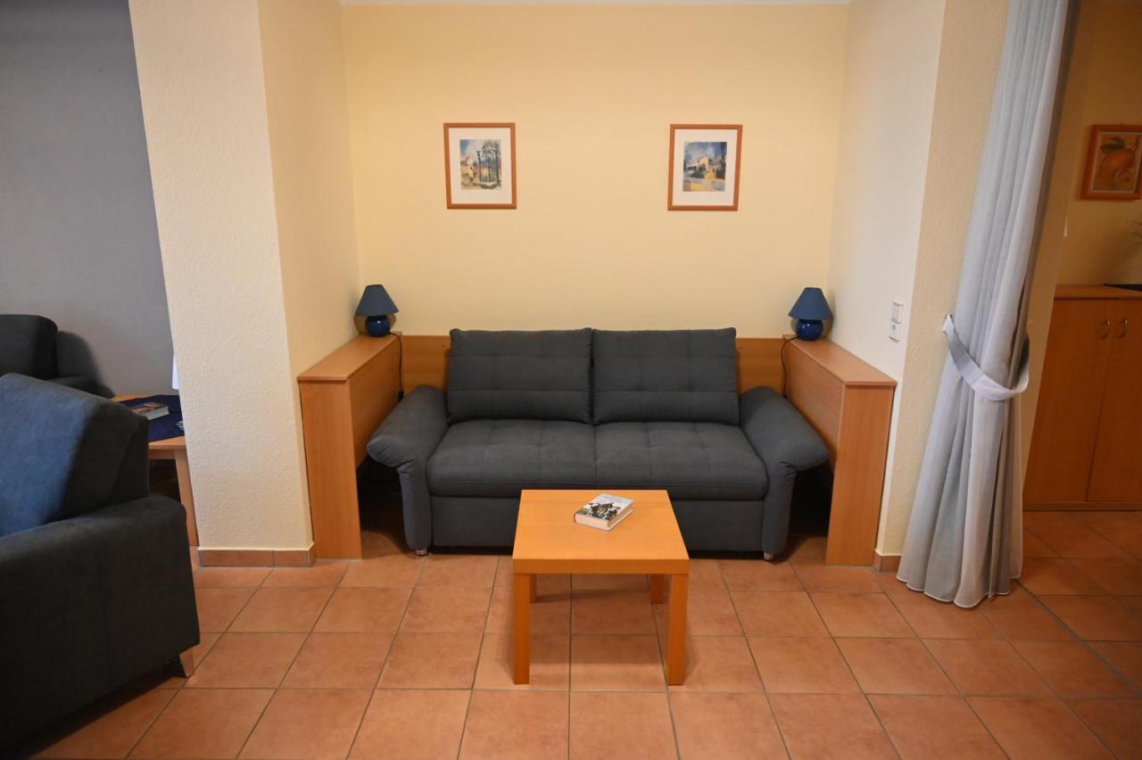 Ferienwohnung Seeblick Варен Екстериор снимка